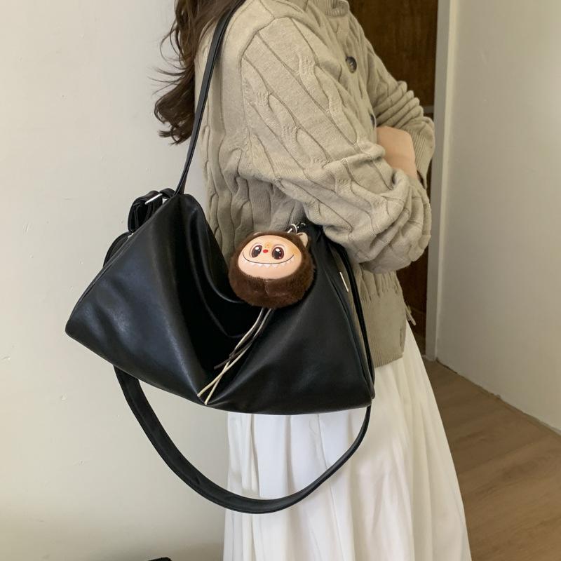 Ретро сумка женская большой вместимости 2025 новая осенне-зимняя универсальная на плечо сумка-мессенджер популярная в этом году сумка-подушка для поездок