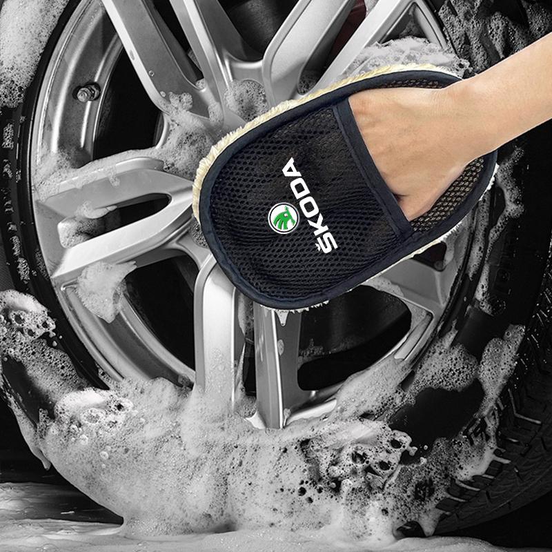 CGP1 1Pcs Car Wash Glove Wool Soft Polish Cleaning Brush Tools For Skoda Octavia Superb Rapid Kodiaq Karoq Fabia Kamiq RS Yeti Scala