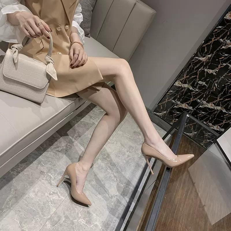 High Heels Women's Summer 2025 New Pointed Toe Nude Temperament Fine Heel Patent Leather Black Light Mouth Versatile Single Shoes Women