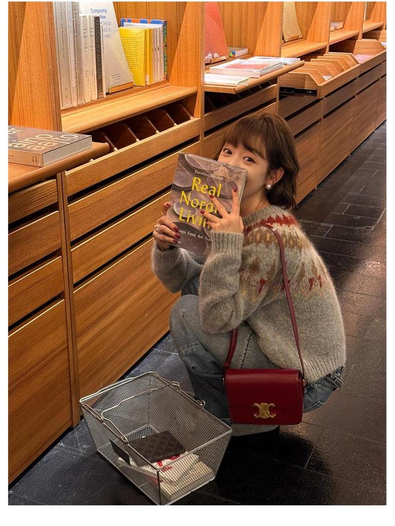 Темно-синий свитер из мохера с жаккардовым узором в стиле Fair Isle для женщин - Осень/Зима Корейский стиль Рождественская атмосфера Свободный крой