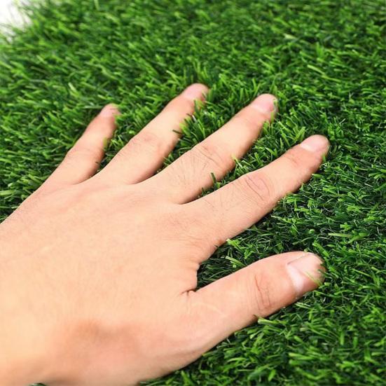 Искусственный газон, квадратный коврик из искусственной травы 12 x 12 дюймов, соединяющиеся плитки из искусственного зеленого дерна для балкона, патио, террасы,