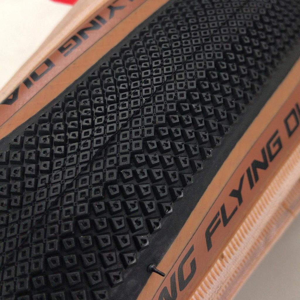 CLINCHER TIRE CHAO YANG [FLYING DIAMOND] 700×35C Боковина цвета кожи Устойчивая к проколам