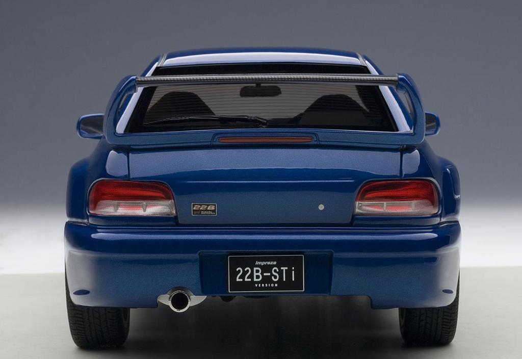 AUTOart Subaru Impreza 22B STi Version Black Bonnet Готовый продукт 1/18 Синий/Карбон