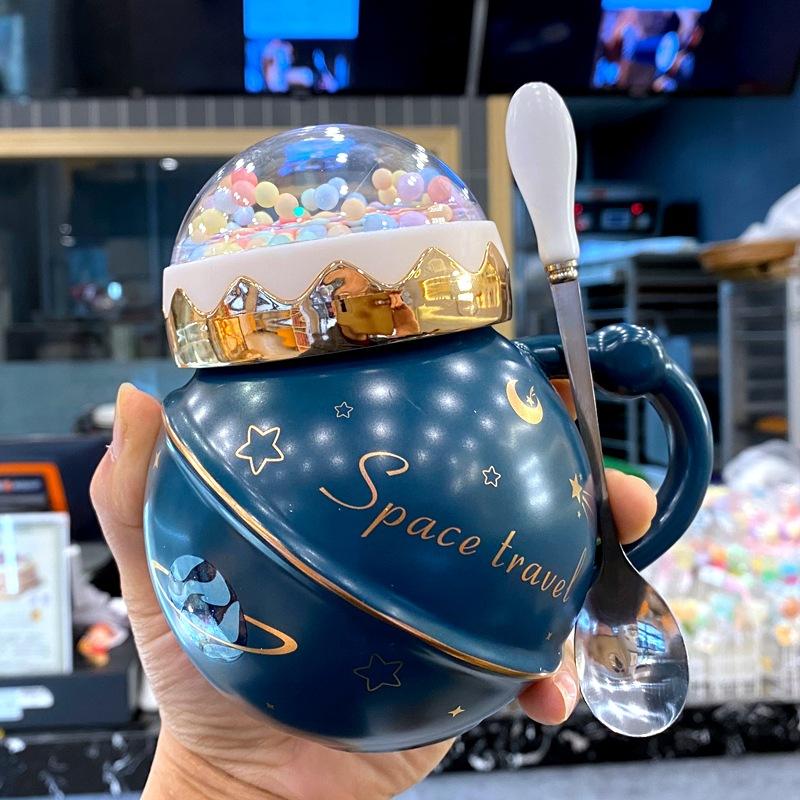 Кружка Планета с Крышкой Высоко выглядящая Чашка для Питья Воды Керамическая Чашка Стиль Мультяшная Милая Студентка Корейская