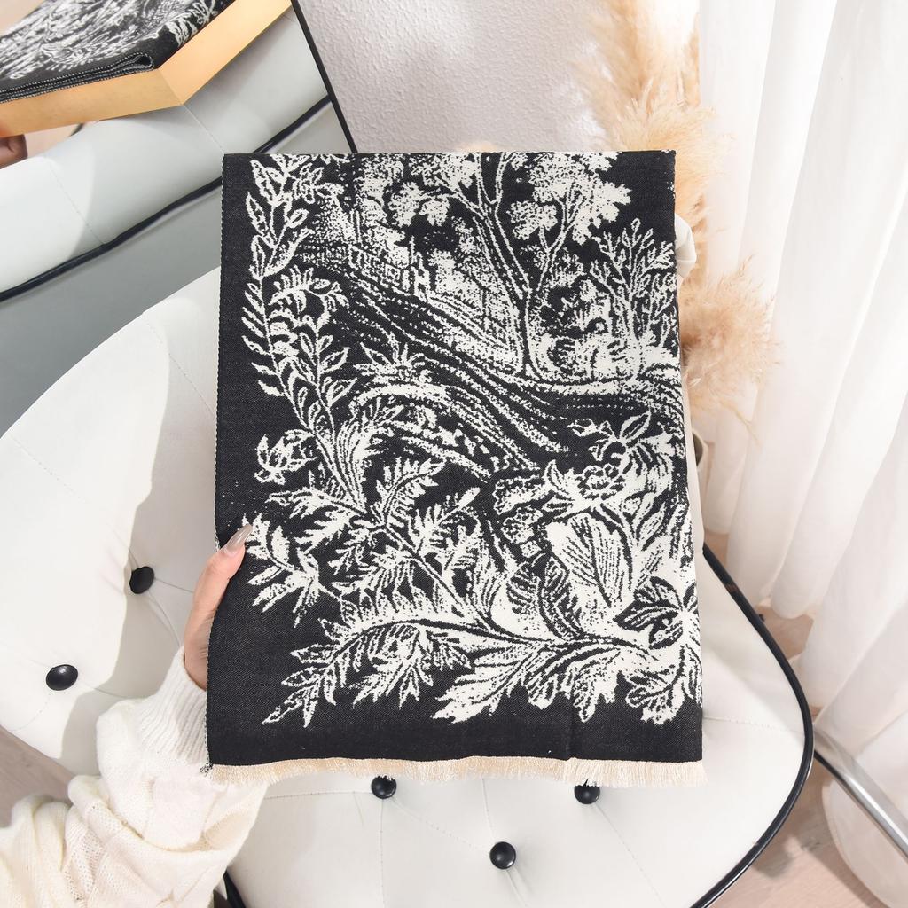 Autumn and Winter Literary and Artistic Fan Imitation Cashmere Flower Scarf Women's Fashion Temperament Atmosphere Medium and Long Warm Scarf