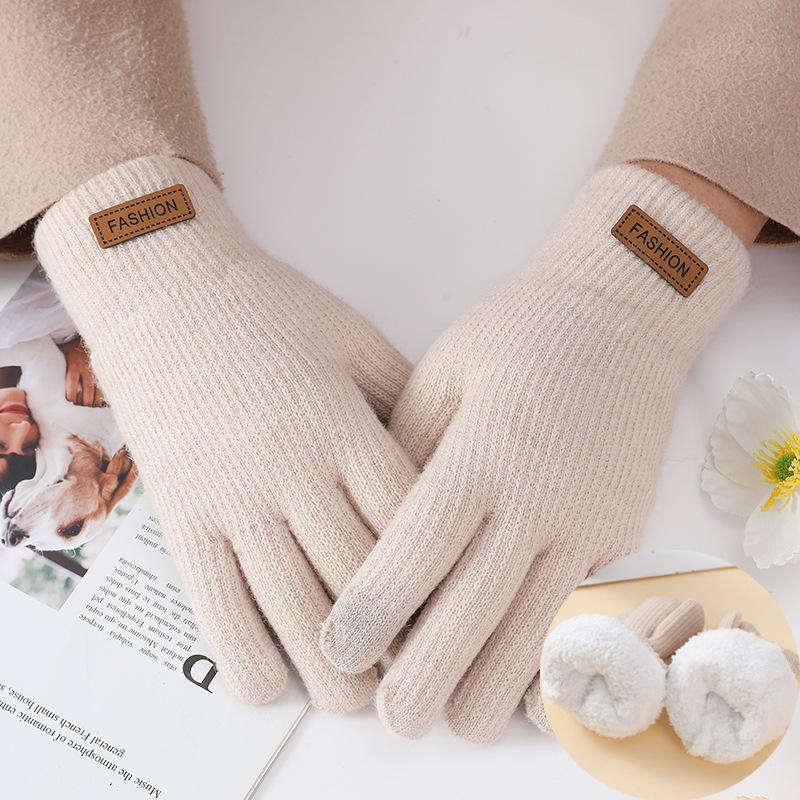 Новые зимние вязаные перчатки