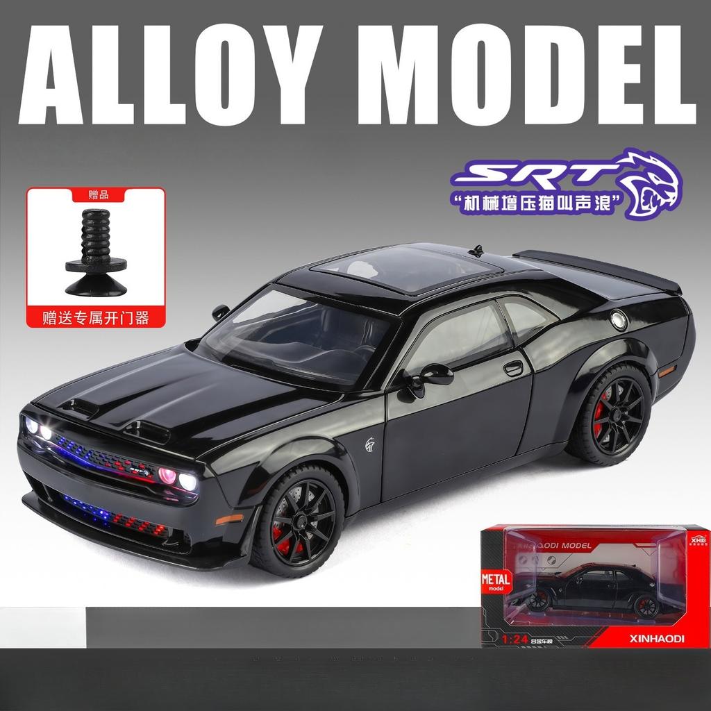 1:24 Challenger Hellcat Redeye Сплав Мышекар Модель Звук и Свет Оттяжка Детская Игрушка Коллекционные Предметы Подарок на День Рождения