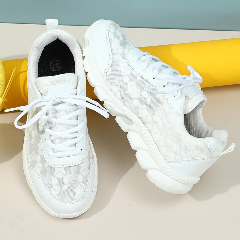 Fashionable White Shoes for Spring and Summer Breathable Lightweight Casual Sports Women's Shoes Outdoor Running Shoes