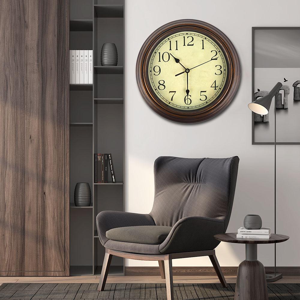 Vintage Round Imitation Wood Color Wall Clock Antique Gold Clock Study Room Kitchen Living Room Quiet Wall Clock Decor Supplies
