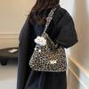 Leopard Print Women's Shoulder Bag  Large Capacity  Crossbody Bag  Fashion  Autumn  Winter