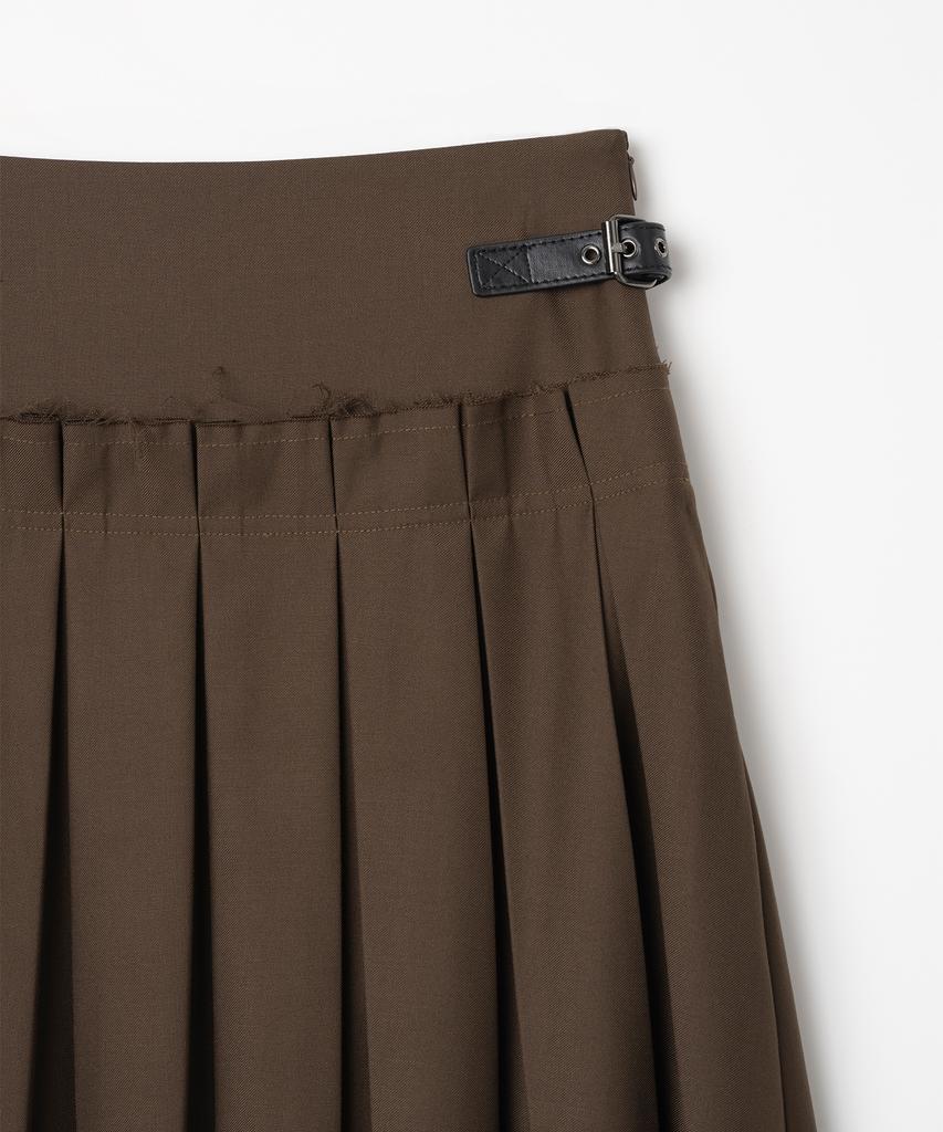 Milo Woman Buckle Pleated Skirt [Brown]