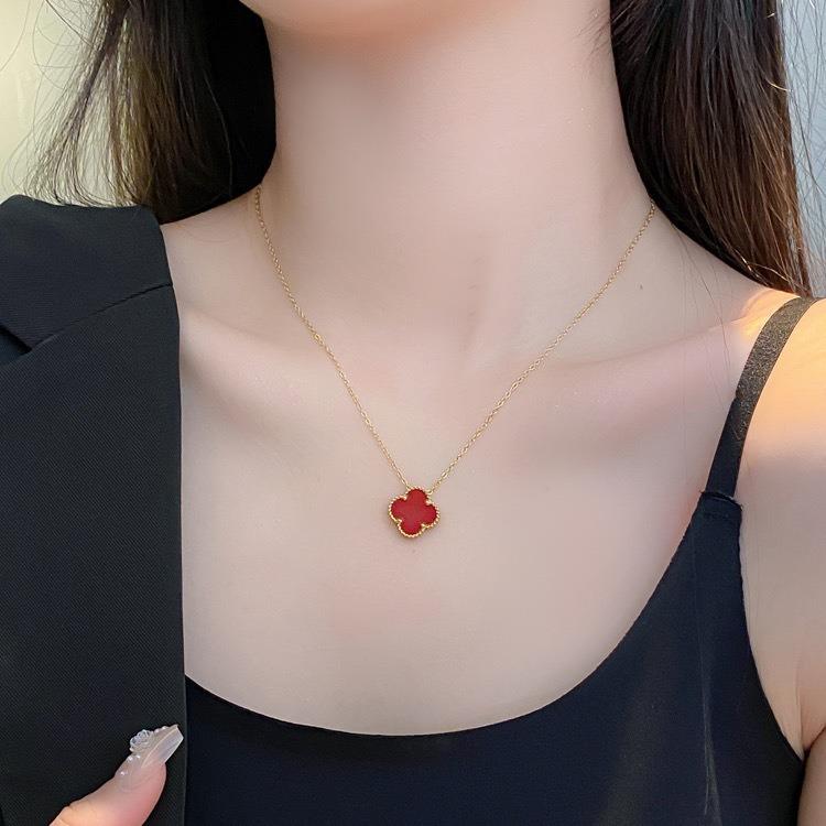 Ожерелье из титановой стали с двумя сторонами и четырьмя листами клевера, простое, легкое, роскошное, высококлассное, чувственное женское ожерелье