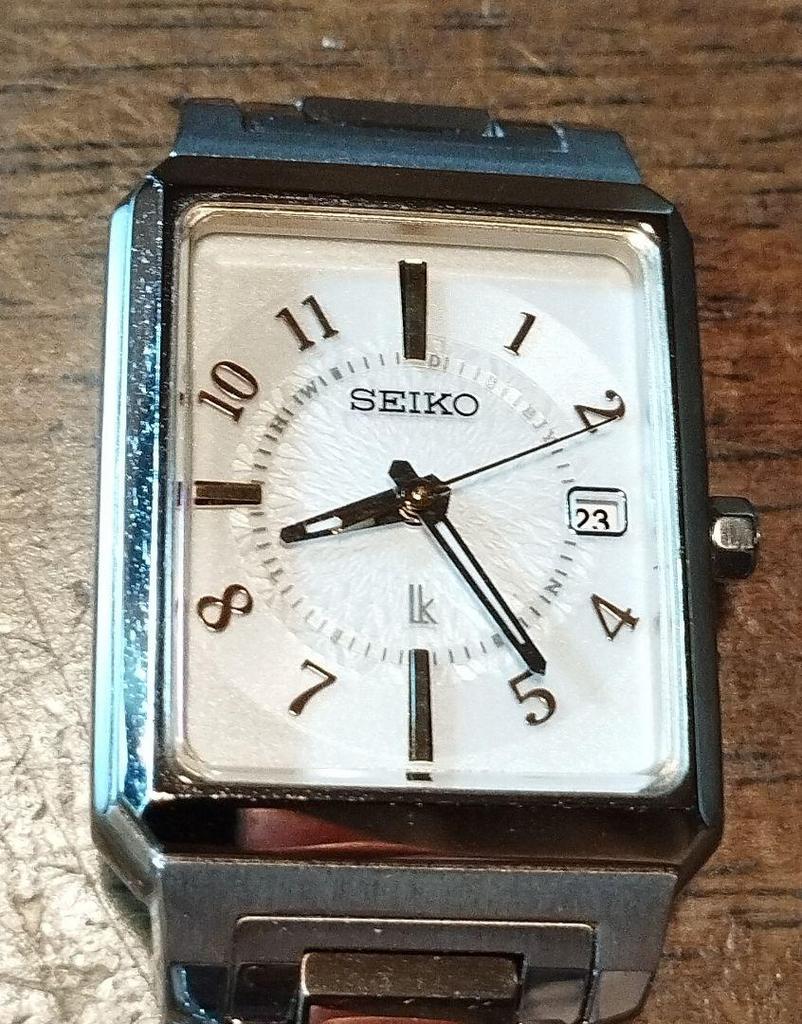 [USED] BB17 Seiko Lukia Radio-Controlled Solar Watch with Date Function and Anti-Magnetic Function (3)
