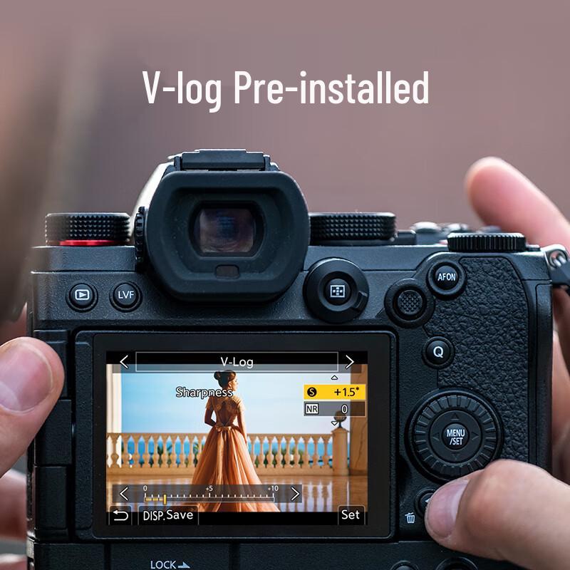 Panasonic Lumix S5 Full-Frame Mirrorless Camera Kit (CN version)
