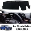 Подходит для Skoda Fabia -2026 Коврик на панель приборов Защитная накладка на панель Автоаксессуары Защита от солнца на панель