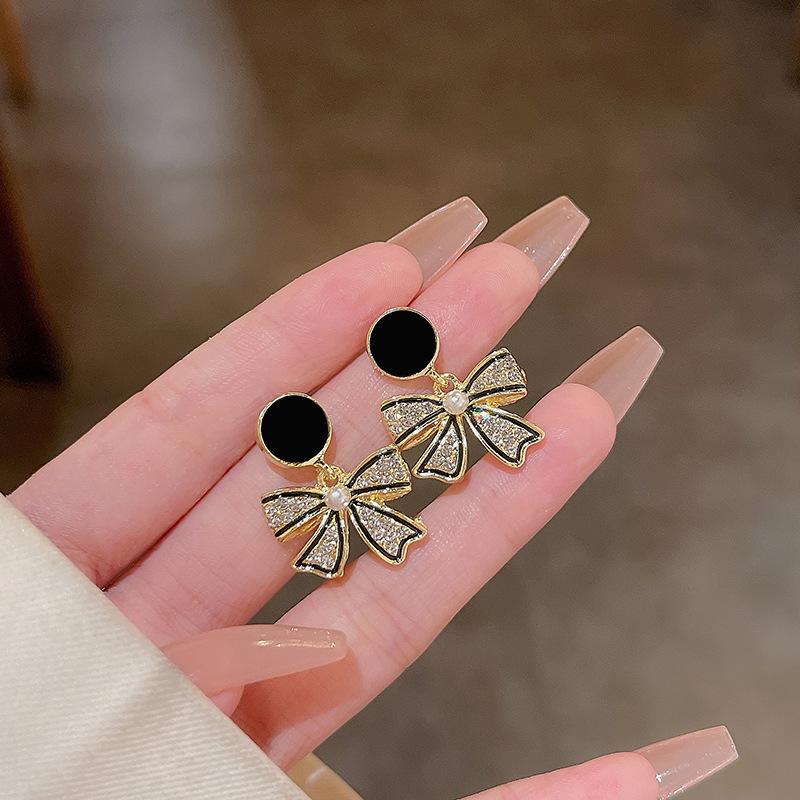 New Boho Black Enamerl Bowknot Hanging Earrings for Women Full Rhinestone Elegant Pearl Beads Wedding Ear Jewelry 2025 New In