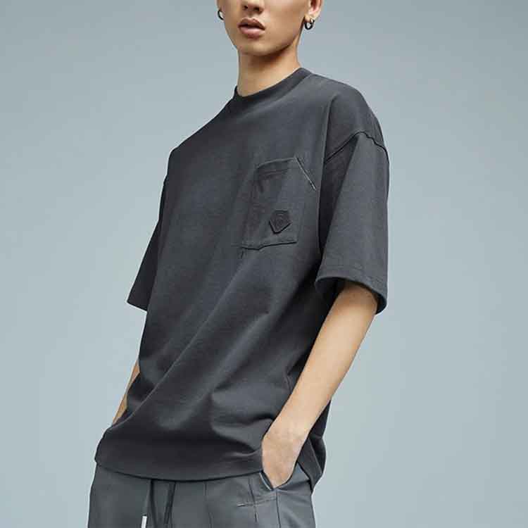 Li-Ning X Jackie Chan Kung Fu Series Solid Color Casual Sport Loose Short Sleeve T-Shirt Men Tops Thunderstorm-Grey AHSS205-2