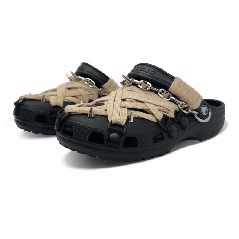 Crocs Классические клоги EVA Панк Острый Шип Минималистичная Мода Универсальная Обувь с Отверстиями Унисекс Черный