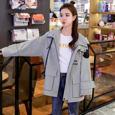 Женская весенне-осенняя ветровка средней длины с капюшоном и длинными рукавами с принтом в бейсбольном стиле