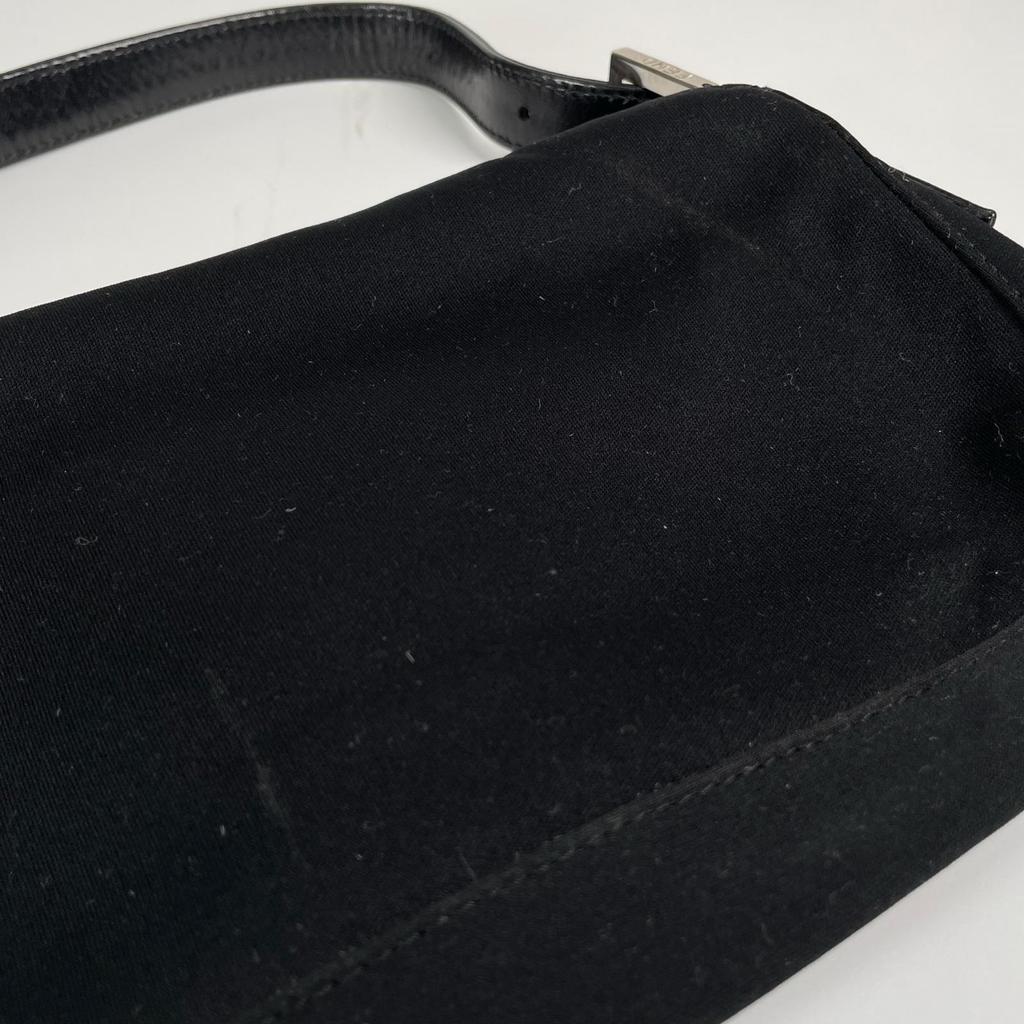 FENDI Mamma bucket Handbag black Women used