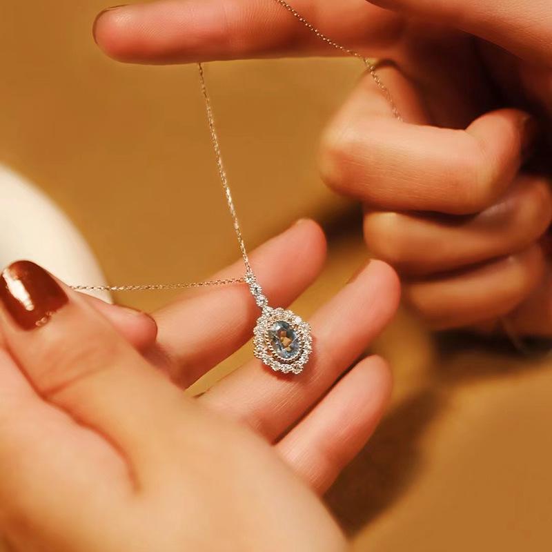 Серебряное Ожерелье 925 пробы с Овальным Аквамарином для Женщин с Дизайном Кружевного Края