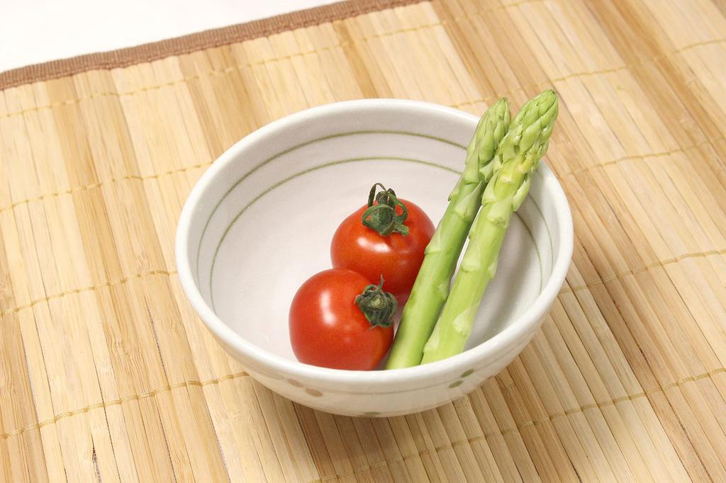 Castle Enterprises Diet Lightweight Bowls, Nakahira Series, Clear Stream Polka Dots, Green, Set of 10, 12cm Diameter X 6cm Height