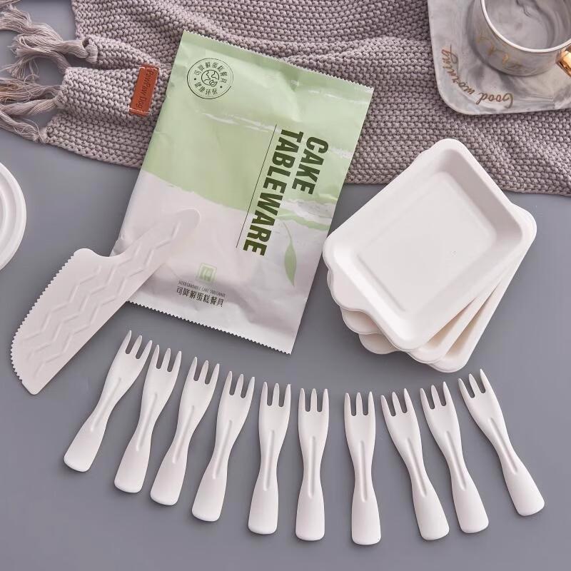 Eco-Friendly Disposable Paper Cake Tableware Set