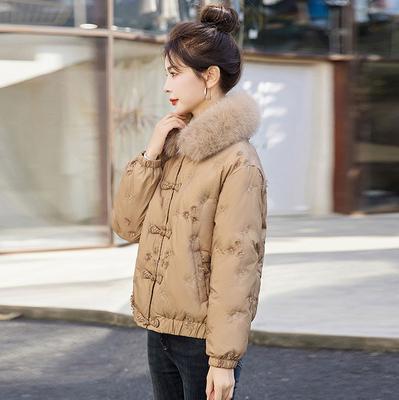 Новый женский пуховик из белого утиного пуха 2025 зима высокая роскошь вышивка теплый большой меховой воротник маленькая пряжка куртка