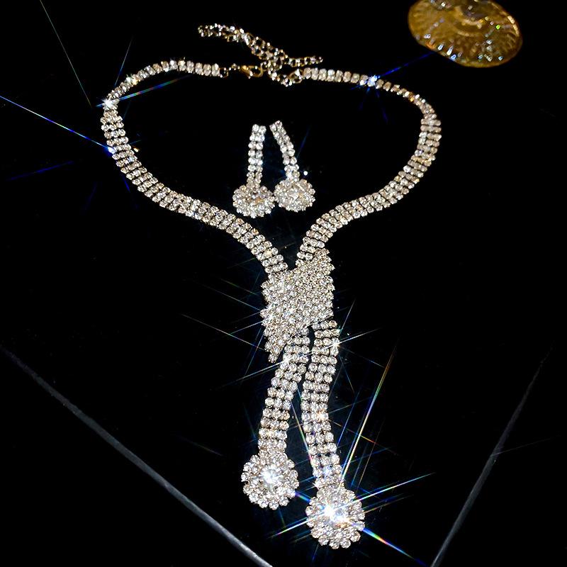 European & American Luxury Zircon Jewelry Set: Retro Clavicle Chain Necklace, Versatile Fashion Accessory