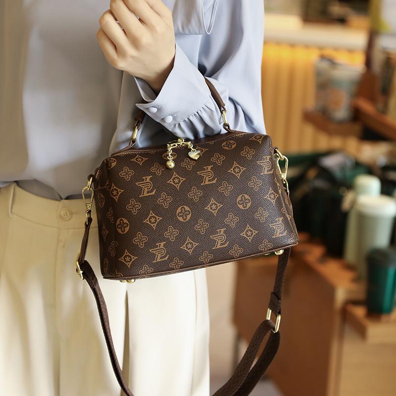 Ретро Легкая Роскошная Модная Сумка на Раннюю Весну для Женщин Модная Новая Нишевая Принтованная Сумка-Подушка Бостон Ручная Сумка Кроссбоди