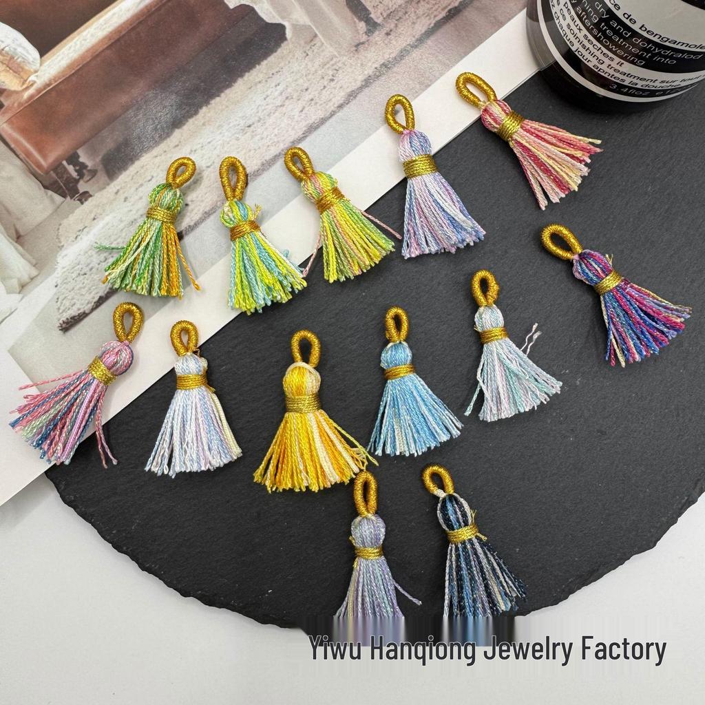 Корейский Радужный Брелок с Кисточками и Бусинами Pyssla DIY Аксессуар