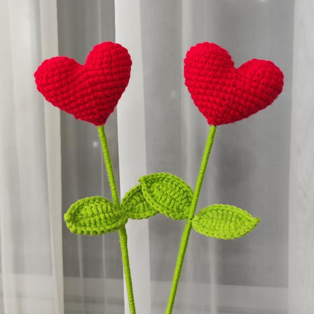 2/5 шт. Букет из вязаных крючком сердец ручной работы, Любовные цветы из пряжи с зелеными стеблями, для Дня святого Валентина, Дня матери, подарков на день рождения