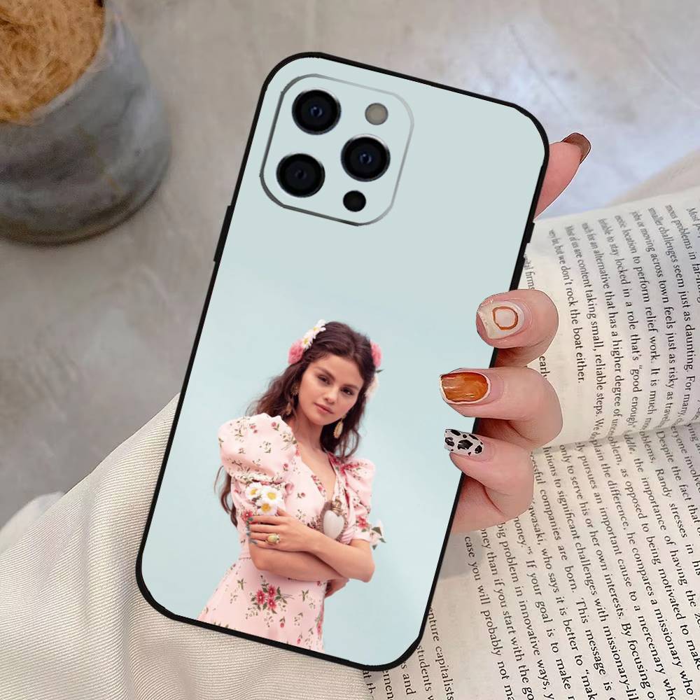 Чехол для телефона S-Selena G-Gomez Певица Для iPhone 17,16,15,14,13,12,11 Plus,Pro Max,XS,Мягкий Силиконовый Черный Чехол