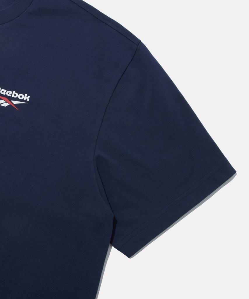 Reebok Оверсайз футболка с коротким рукавом и множеством логотипов - Темно-синяя
