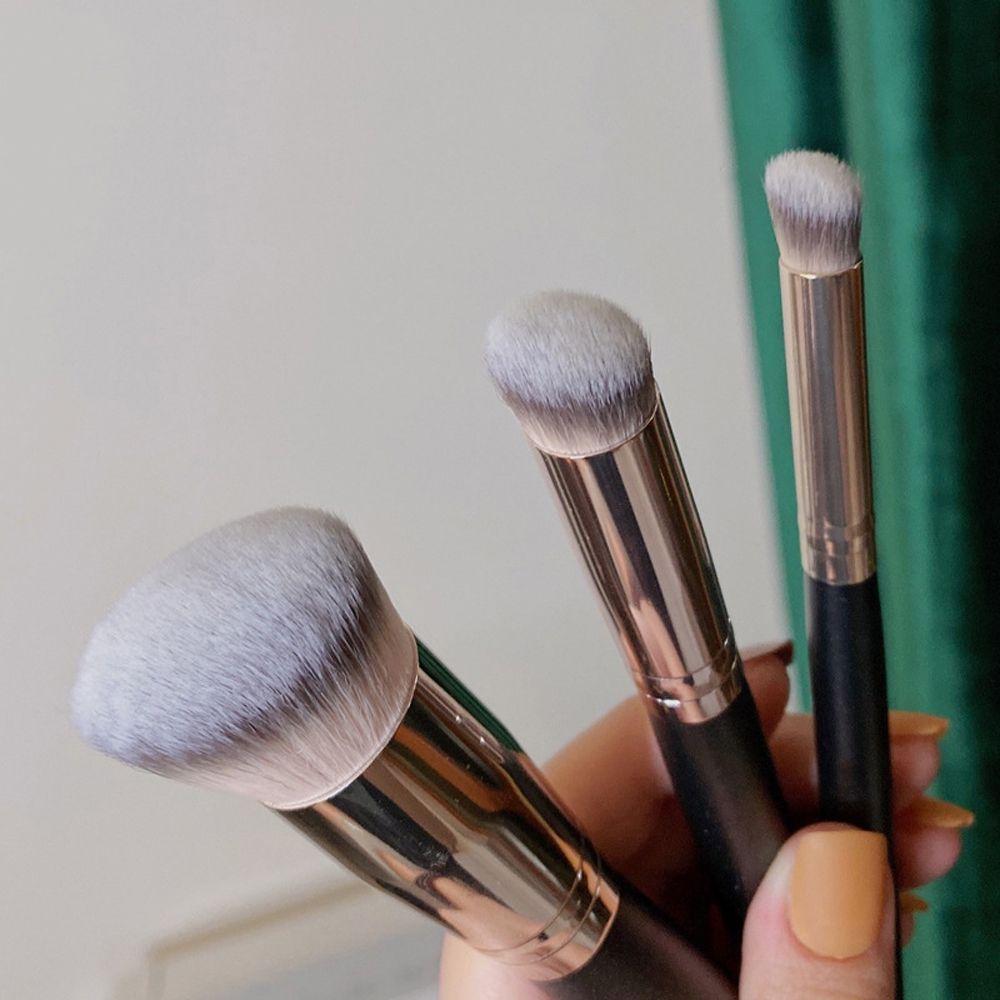 Brush Eyeshadow Contour Brush Blush Kabuki Brush Makeup Brush Foundation Concealer Brush Face Brush