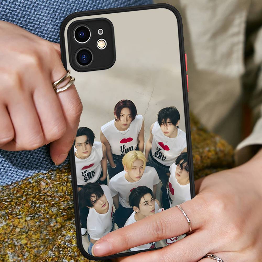 Korea E-Enhypenes Singing Group For IPhone 11 12 13 14 15 16 Pro Max Plus Matte Translucent Phone Cover