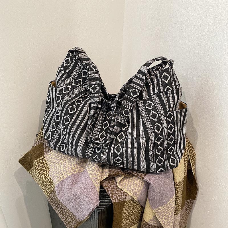 2025 новая сумка-тоут женская сумка студенческая нишевая большая вместимость плечевая сумка для отдыха сумка-мессенджер