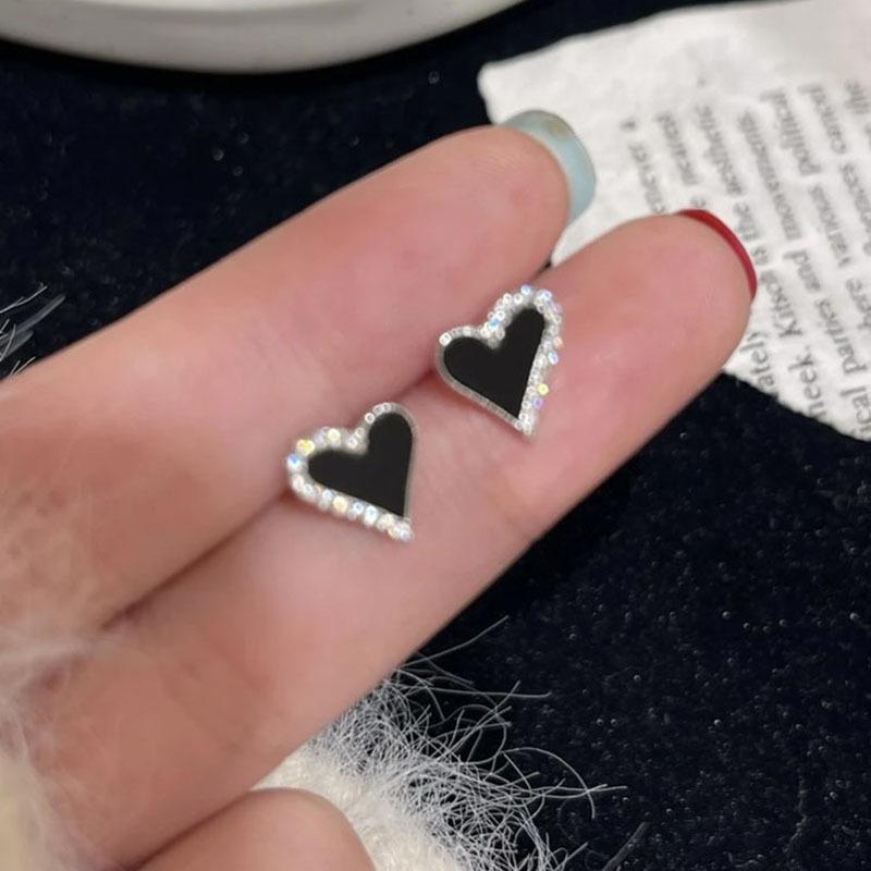 Luxury Shiny Zircon Black Love Heart Stud Earrings For Women Fashion Wedding Party Jewelry  Girls Gifts
