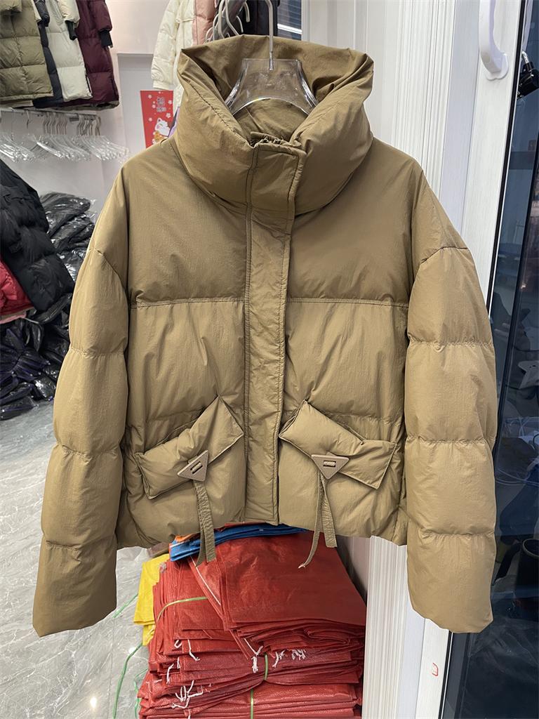 Короткая куртка-хлеб пуховик женская маленькая утолщенная стойка воротник теплая повседневная универсальная темперамент зимнее пальто