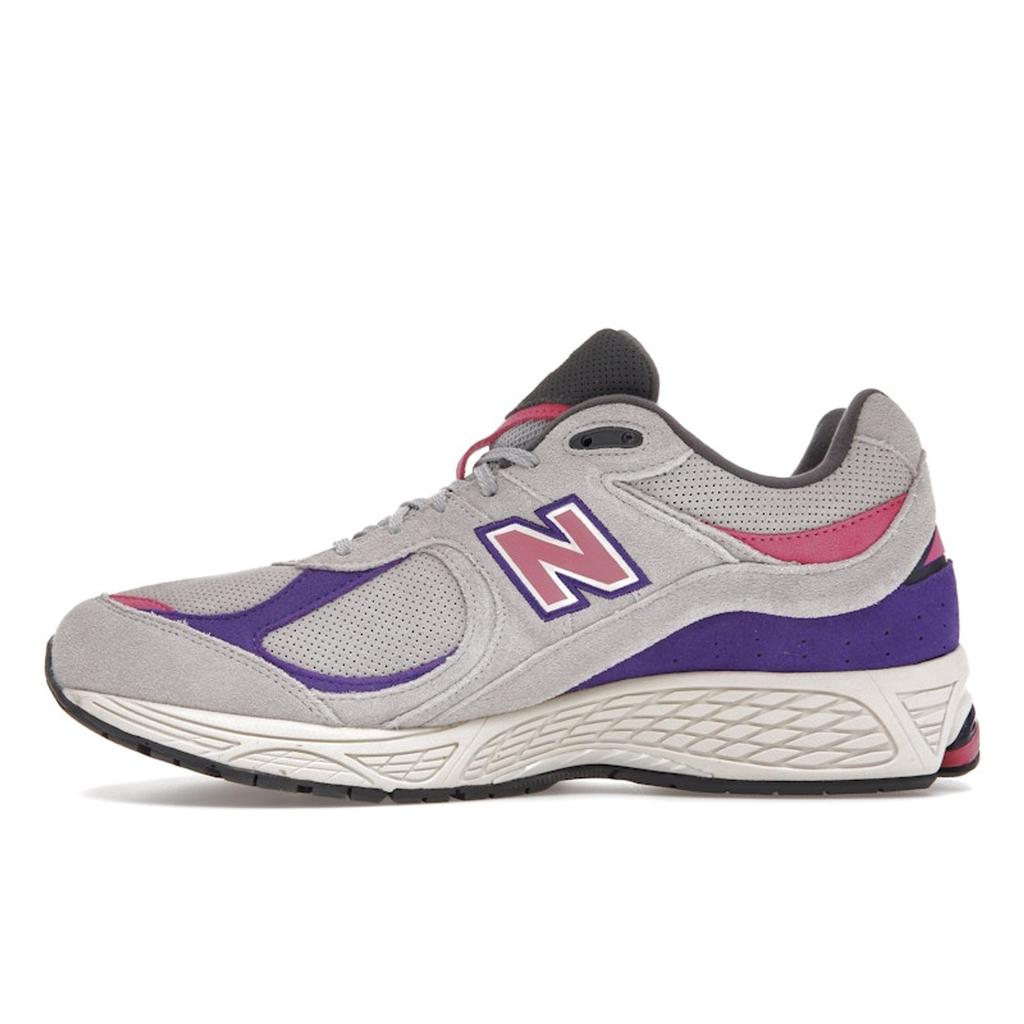 New Balance 2002R Rain Cloud Prism Purple Unisex Sneakers Grey Pink M2002RWB