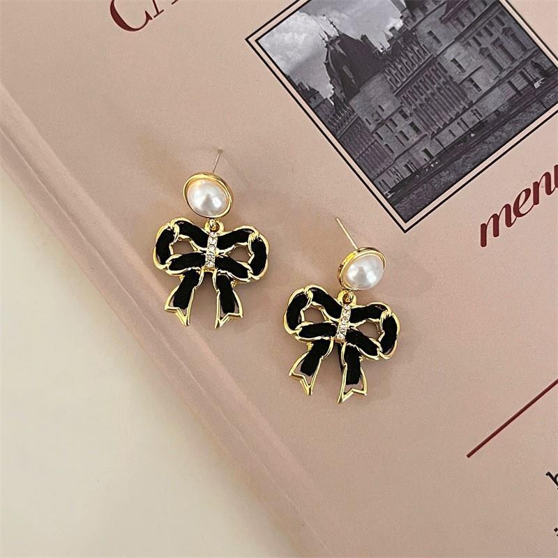 Accessories for Women S925 Silver Needle Pearl Black Border Bow Earrings for Women with Light Luxury Temperament Jewelry Gifts