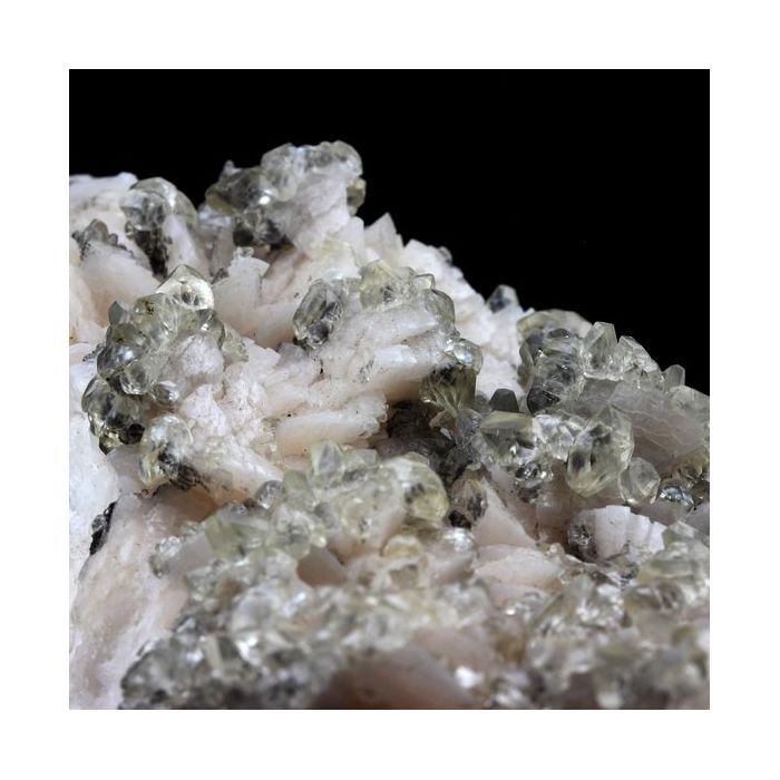 Pierres et Minéraux. Calcite, Dolomite. 2875.0 ct. Anduze, Gard, Occitanie, France.