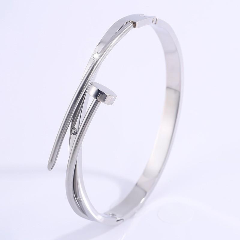 Starry Sky Full Diamond Titanium Steel Bracelet – Versatile, No-Fade Silver Women's Fashion Accessory