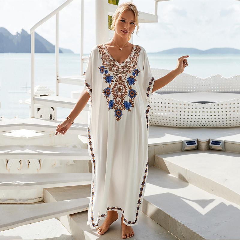 EDOLYNSA Белый винтажный длинный кафтан с вышивкой, повседневное платье макси с v-образным вырезом, летняя одежда, женская пляжная одежда, купальный костюм, накидка Q1490