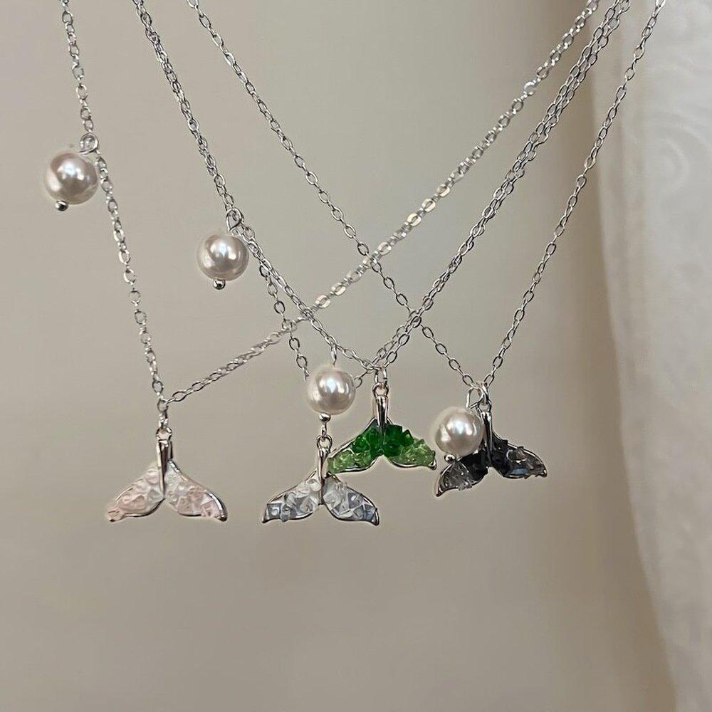 Women's Pearl Mermaid Tail Chain Necklace