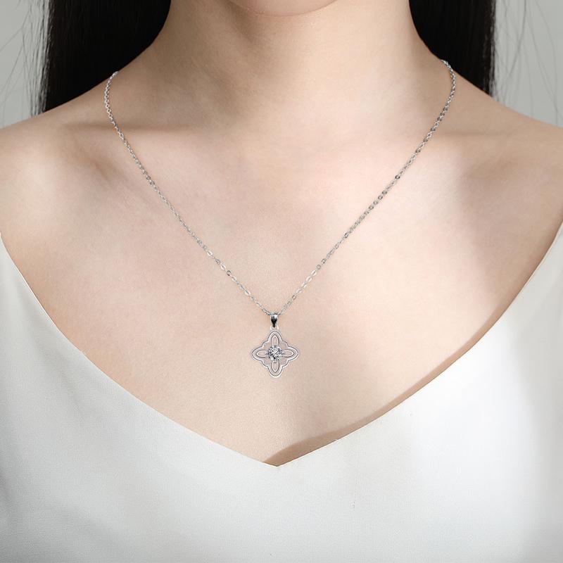Barbie necklace [Original design] Shining four-leaf clover, cold temperament, high-end sense, niche and versatile, ins style ZJYXL-HJ-074