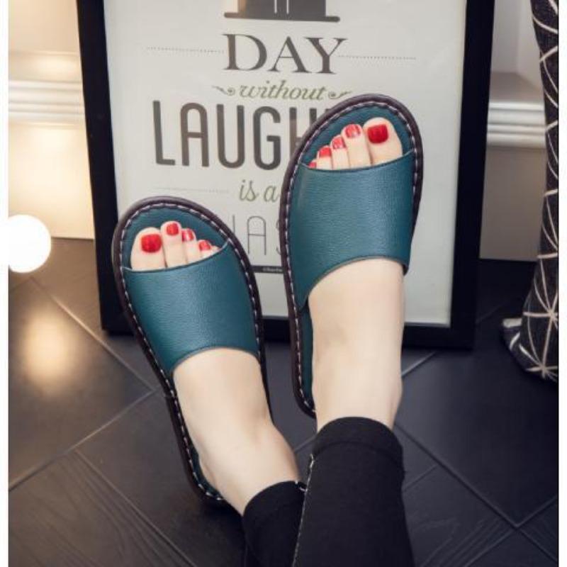 Модные женские домашние тапочки из натуральной кожи