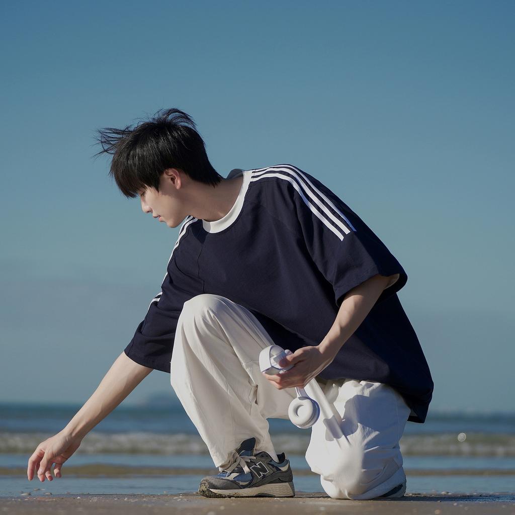 Мужская летняя новая универсальная футболка с тяжелыми тремя полосками и коротким рукавом для мужского американского свободного мужского топа