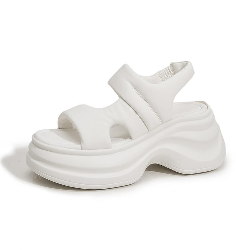 Женские сандалии на платформе 2025 лето новая мода повседневные уличные шлепанцы универсальные не устают ноги удобная обувь для увеличения роста