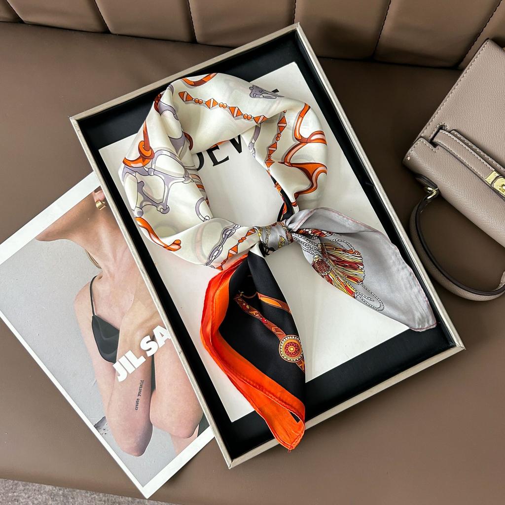 Шелковый шарф женский модный универсальный высокий смысл 70 квадратный шарф защита шеи шарф ретро шарф сумка